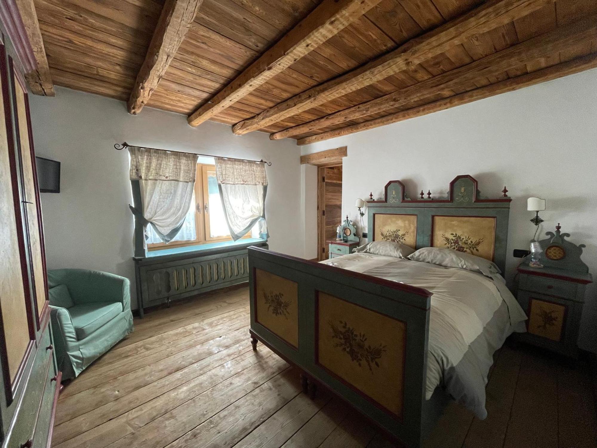 B&B Rossodisera 도메게 디 카도레 외부 사진