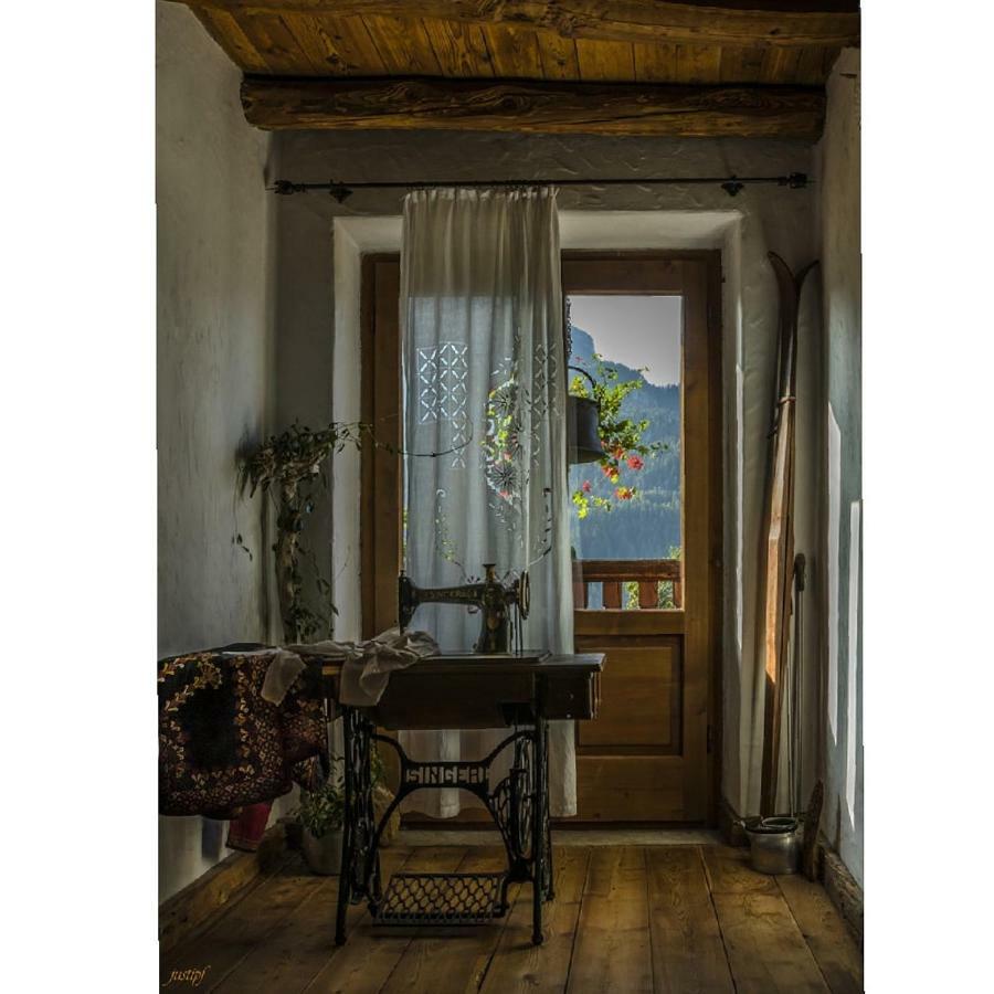 B&B Rossodisera 도메게 디 카도레 외부 사진